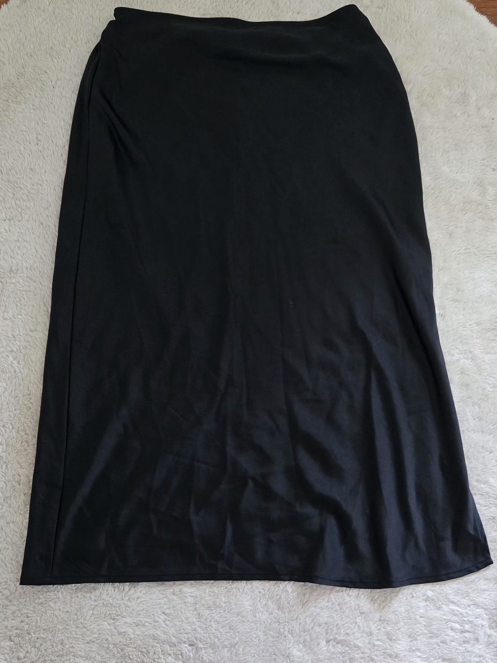 Old Navy Black Midi Skirt - Straight Cut